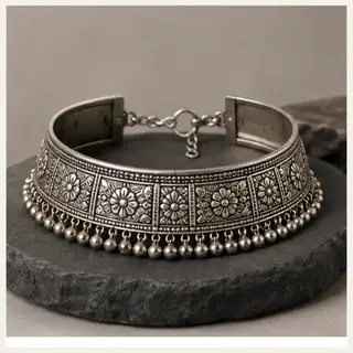Pahadi Kinnauri Engraved Choker - Silver Tone